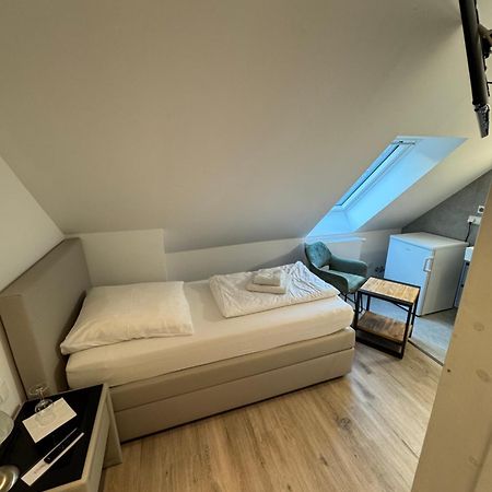 Restaurant Trocadero Hotel Хановер Екстериор снимка